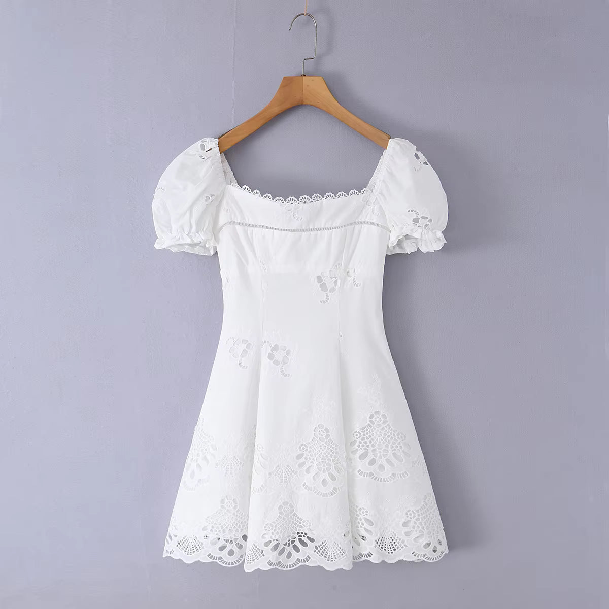 Robe mini Audra en dentelle ajourée