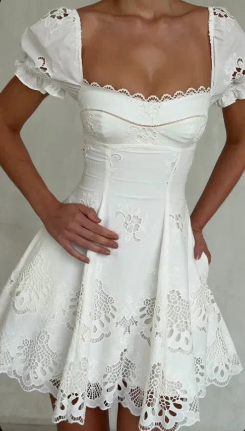 Robe mini Audra en dentelle ajourée