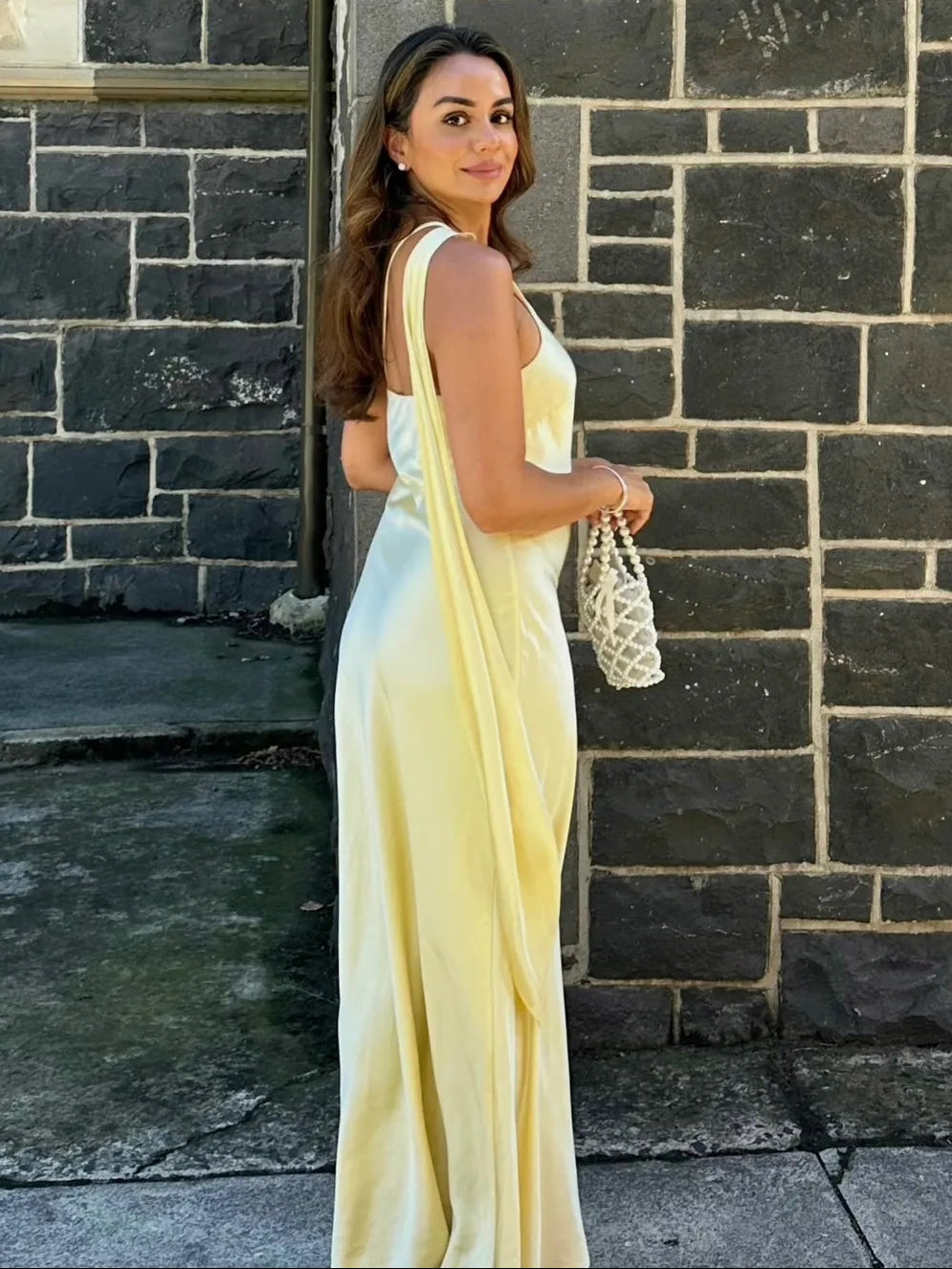 Robe de soirée en soie asymétrique Alamta