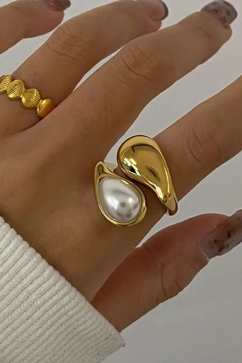 ZEYA - Dahlia Pearl Ring
