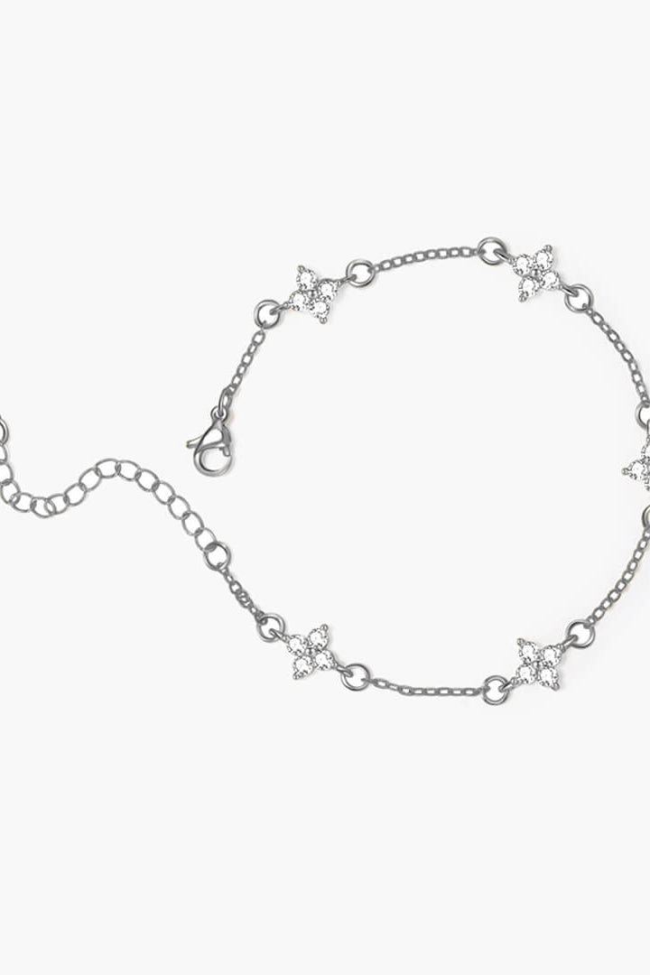 ZEYA - Dina Rhinestone Flower Chain Bracelet