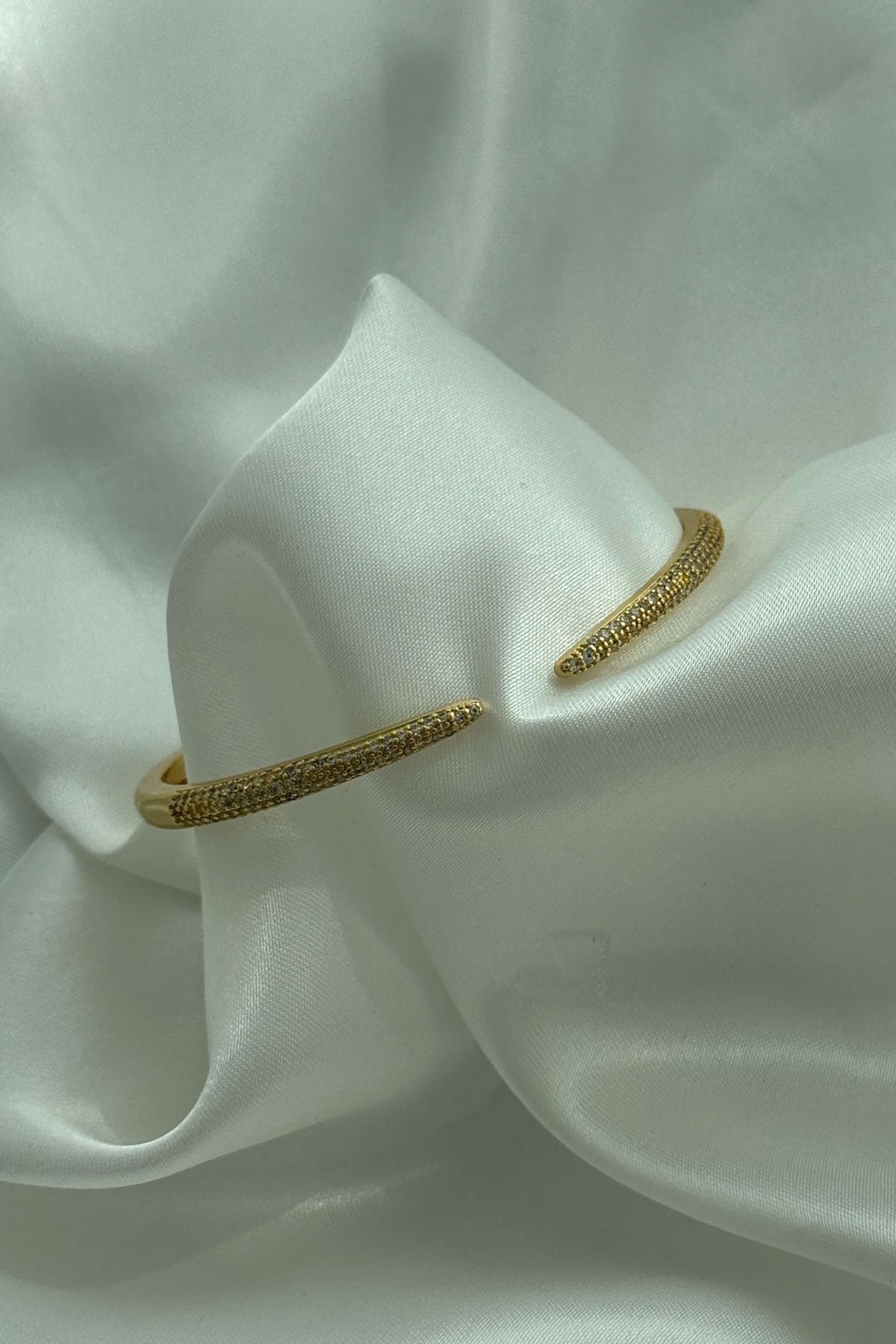 ZEYA - Serenity Cuff