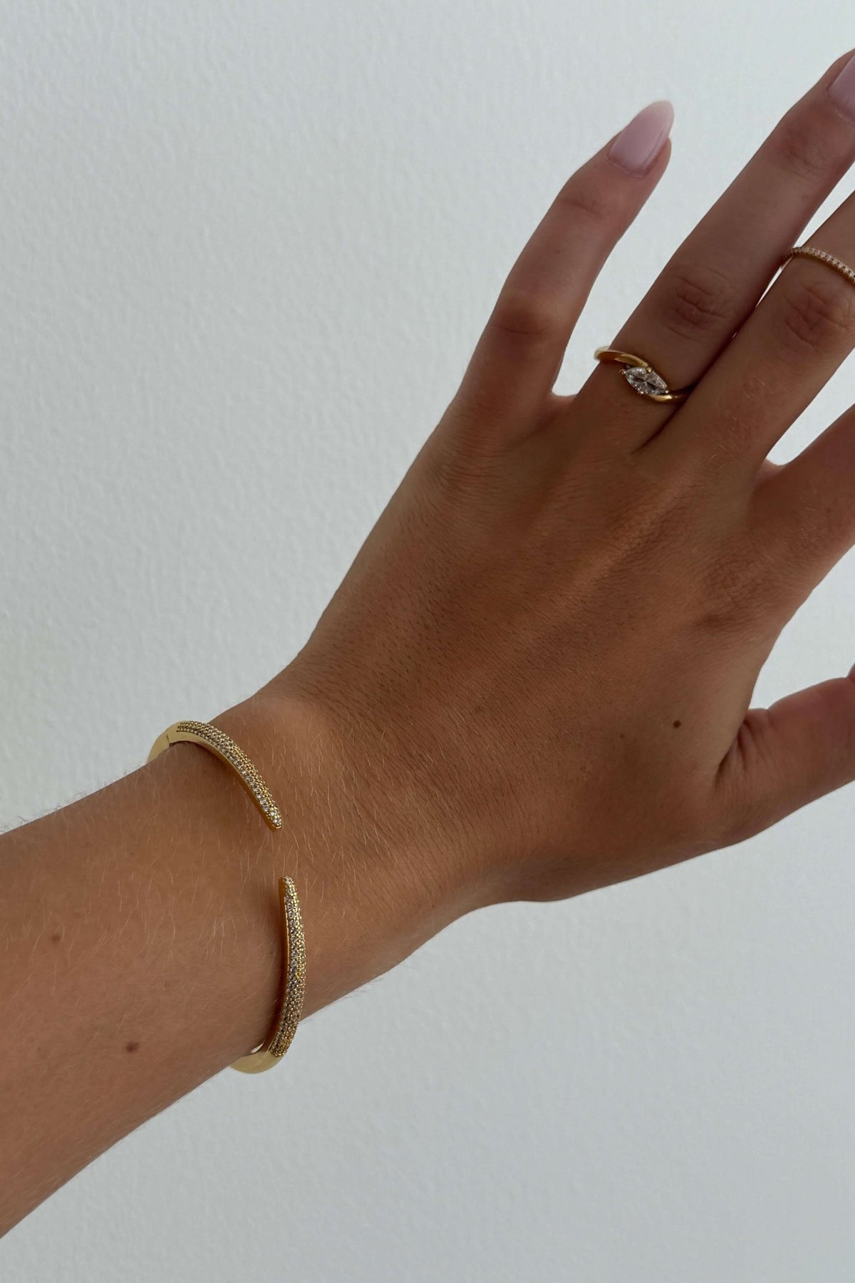 ZEYA - Serenity Cuff