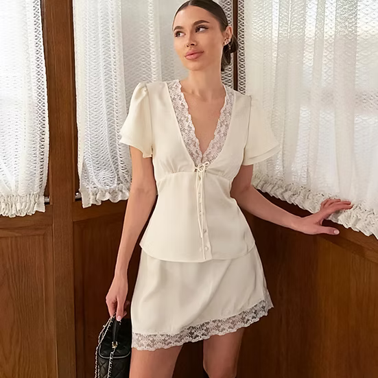 Chemisier Greta en satin à boutons