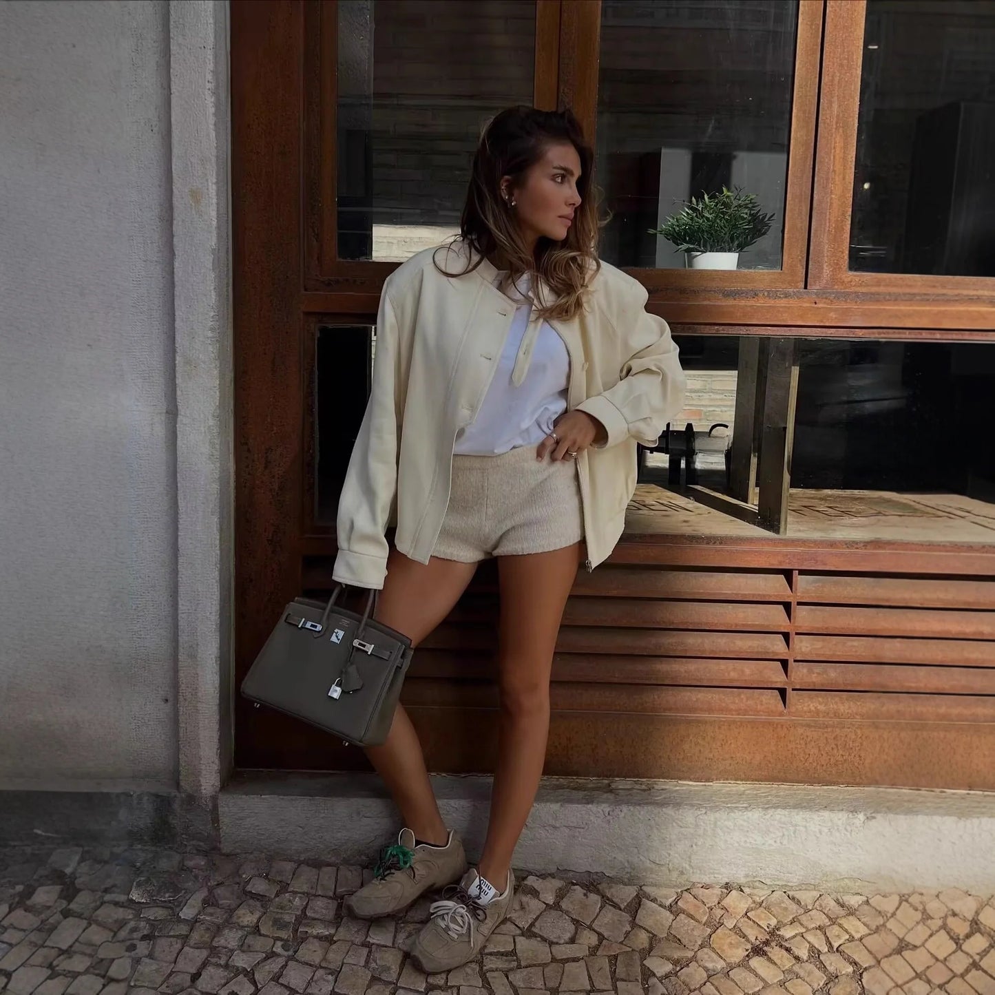 Veste Naomi col montant avec détails de boutons