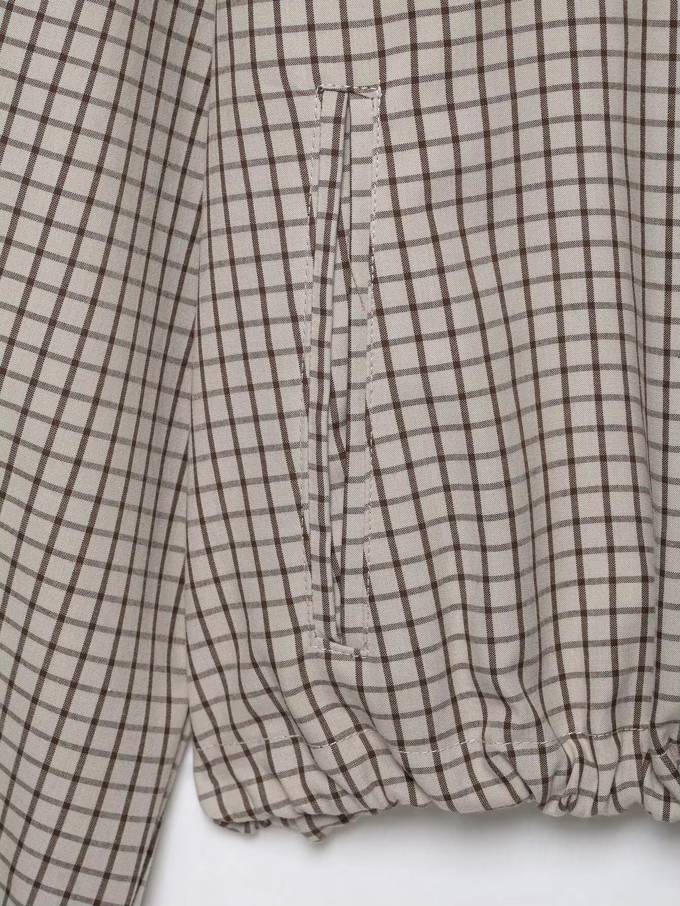 Veste à capuche courte à carreaux Ellie