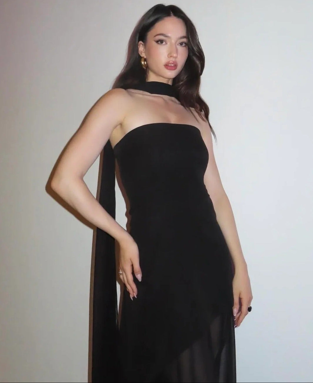 Sophia robe maxi asymétrique transparente