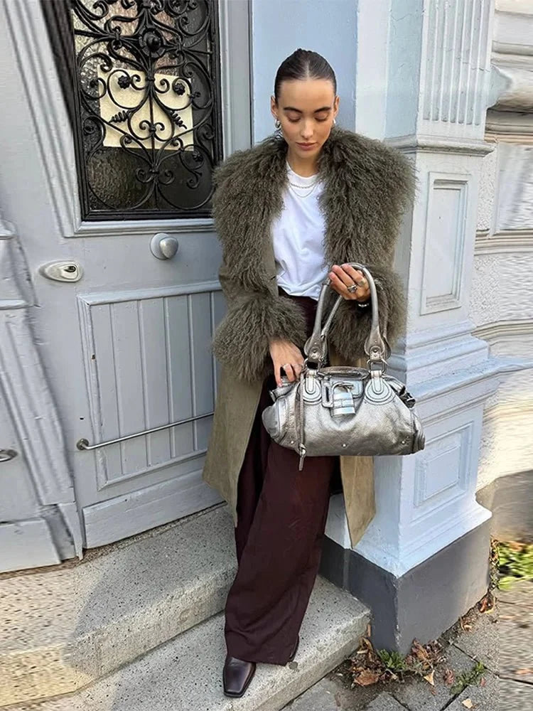 Manteau Naomi à col en fausse fourrure patchwork