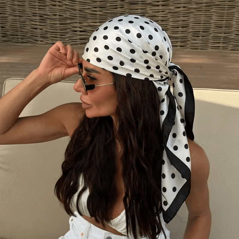 Maria foulard en soie à pois