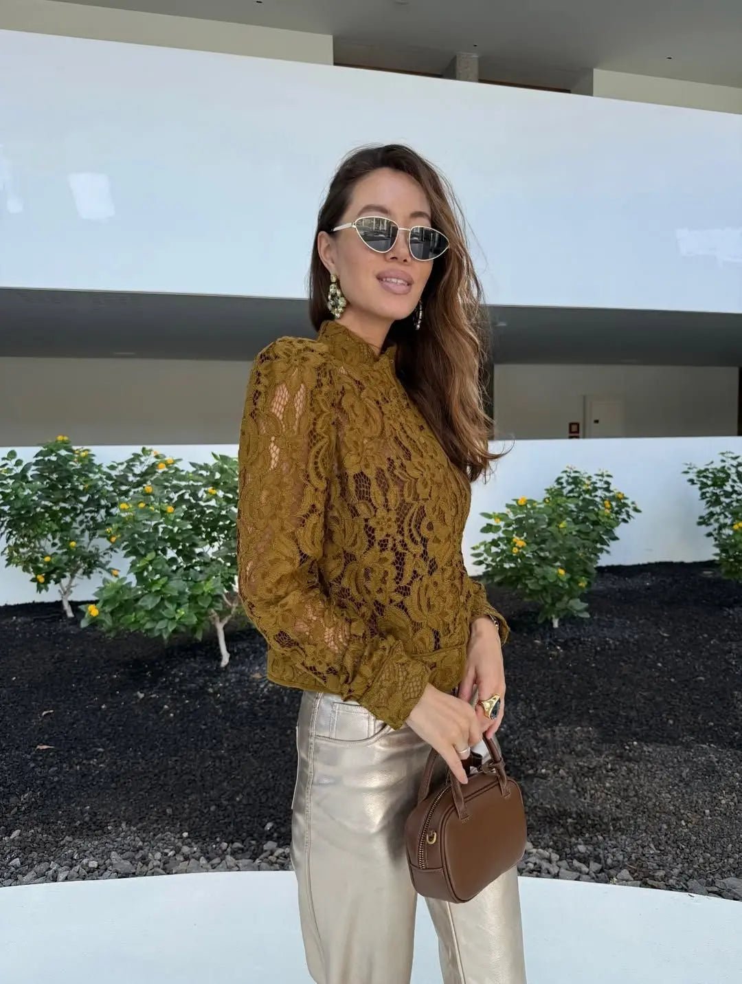 Blouse transparente en dentelle Hannah