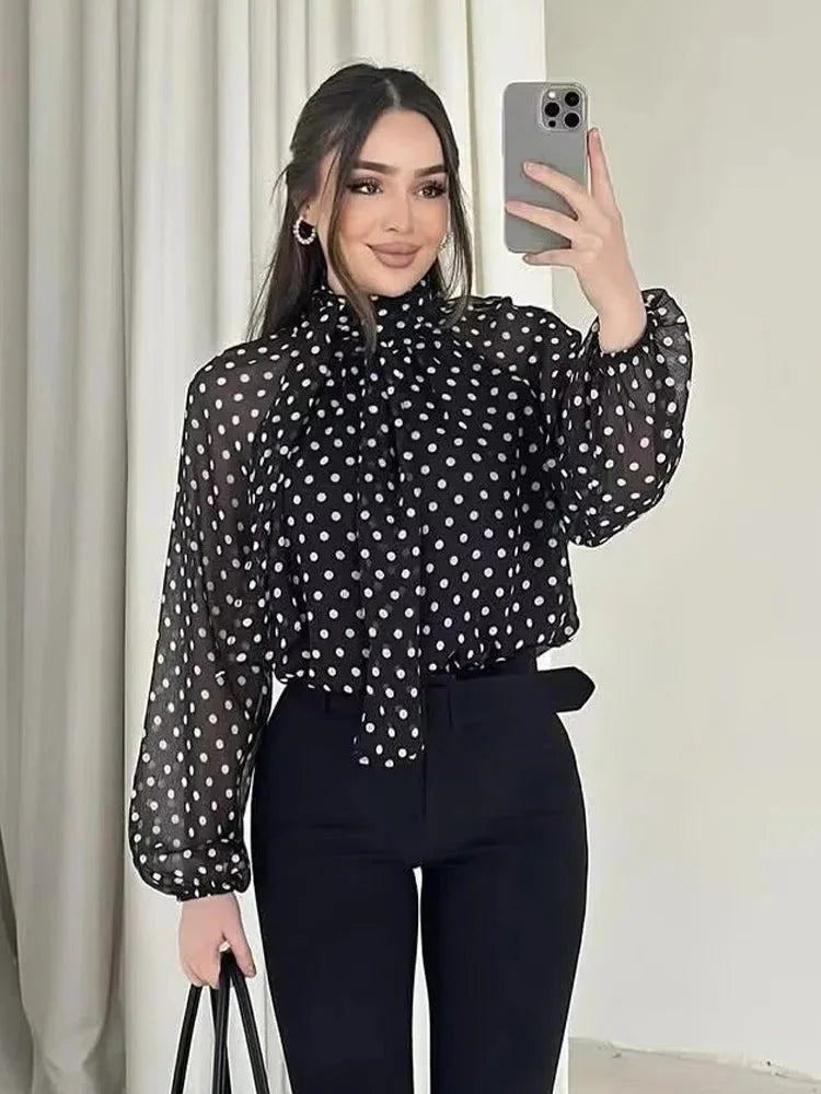 Blouse Cleo à col montant à pois