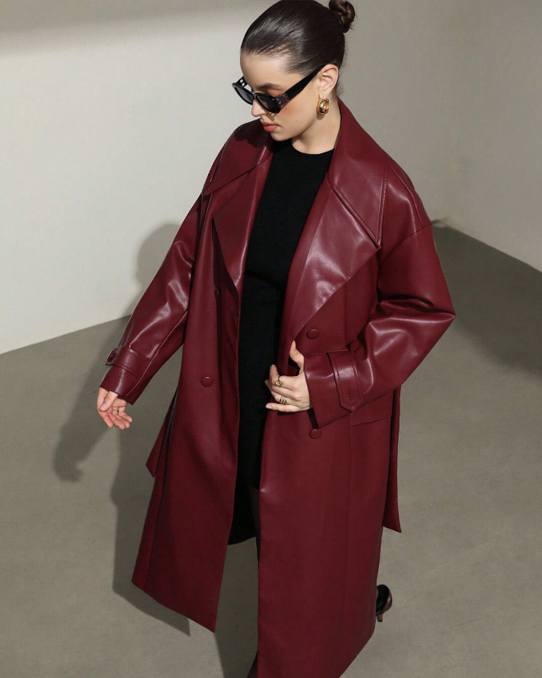 Manteau trench long Connie en similicuir