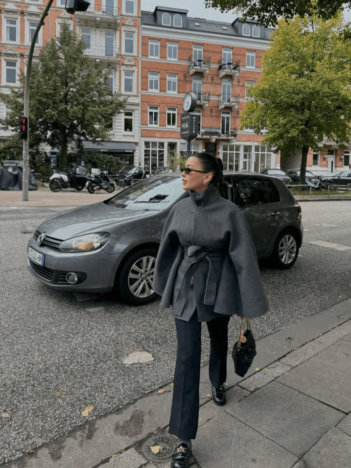 Veste cape Daniela avec ceinture