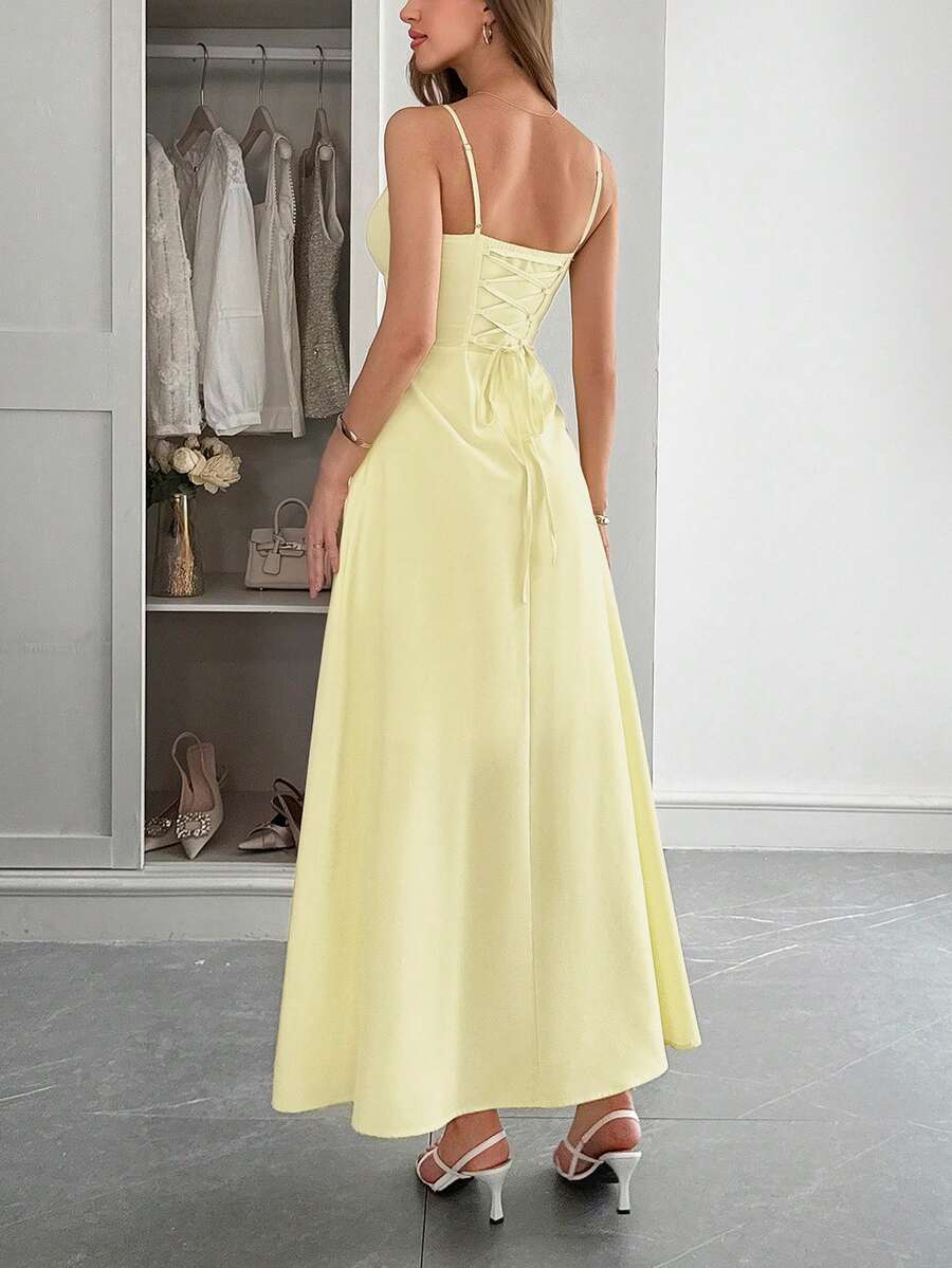 Robe maxi Aleana froncée à la taille