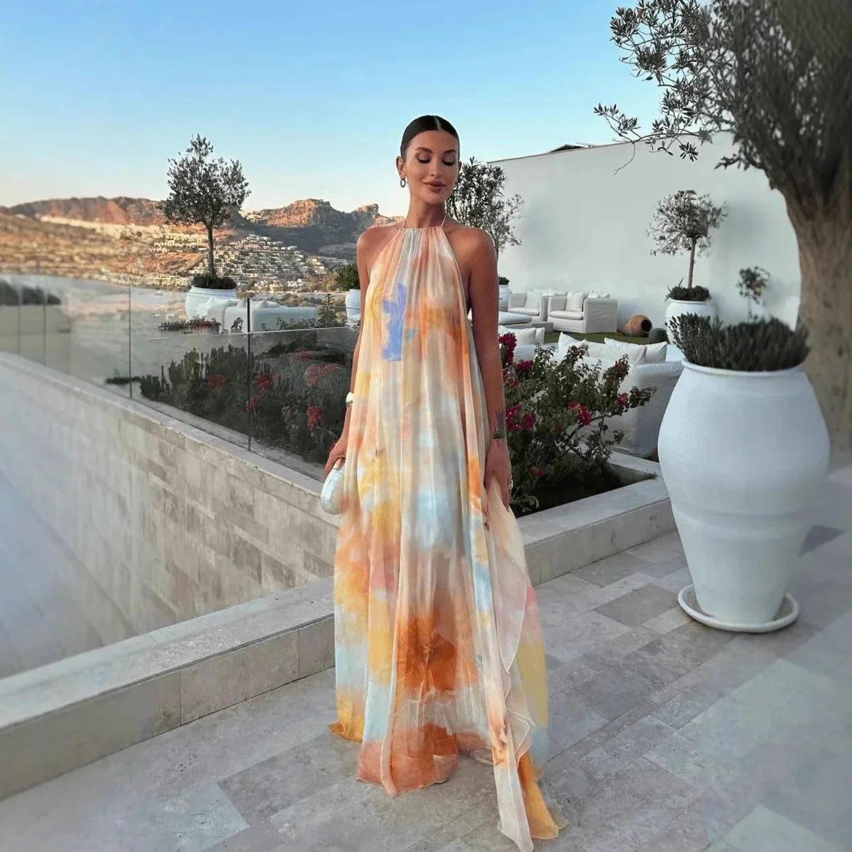 Robe maxi Megan à col halter et laçage