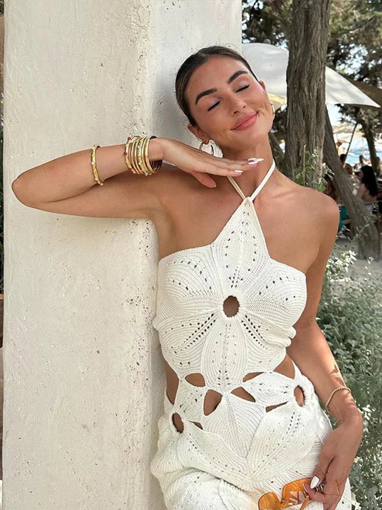 Robe mini en crochet Lorna à encolure halter