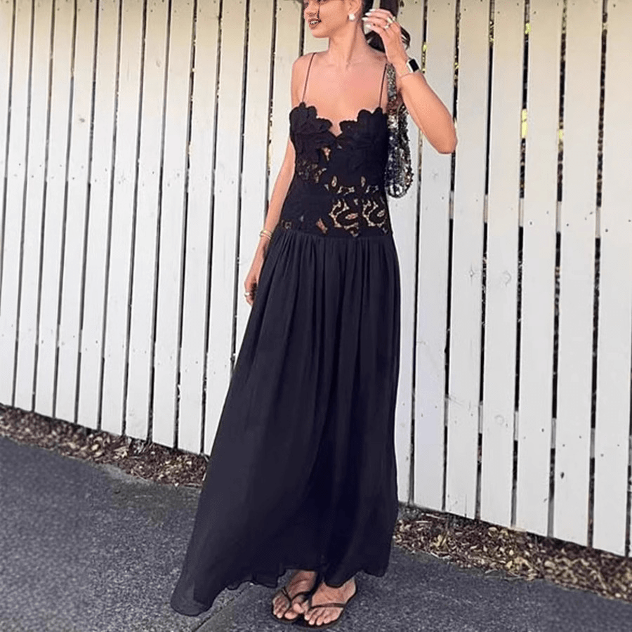 Robe de soirée Kelli en résille dentelle à col halter