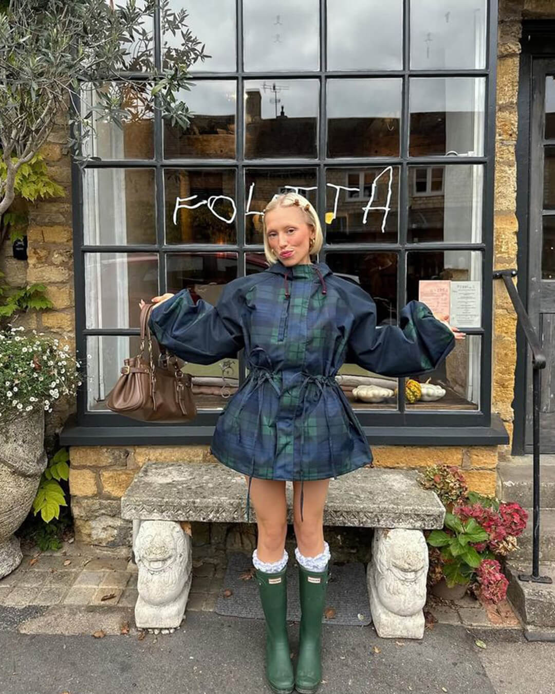 Veste oversize à carreaux avec laçage Linda