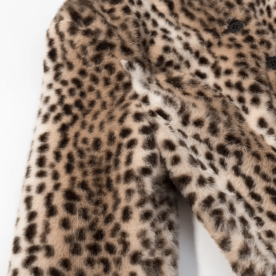 Veste courte en fausse fourrure léopard Katie