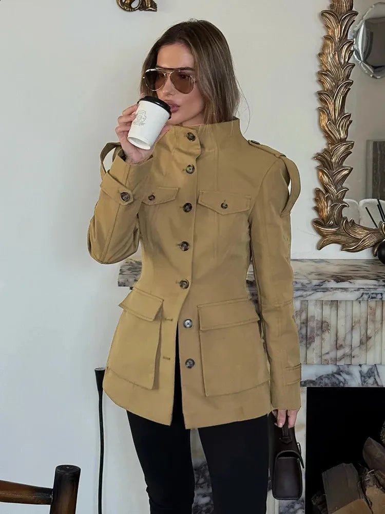 Veste Anna à col montant ajustée