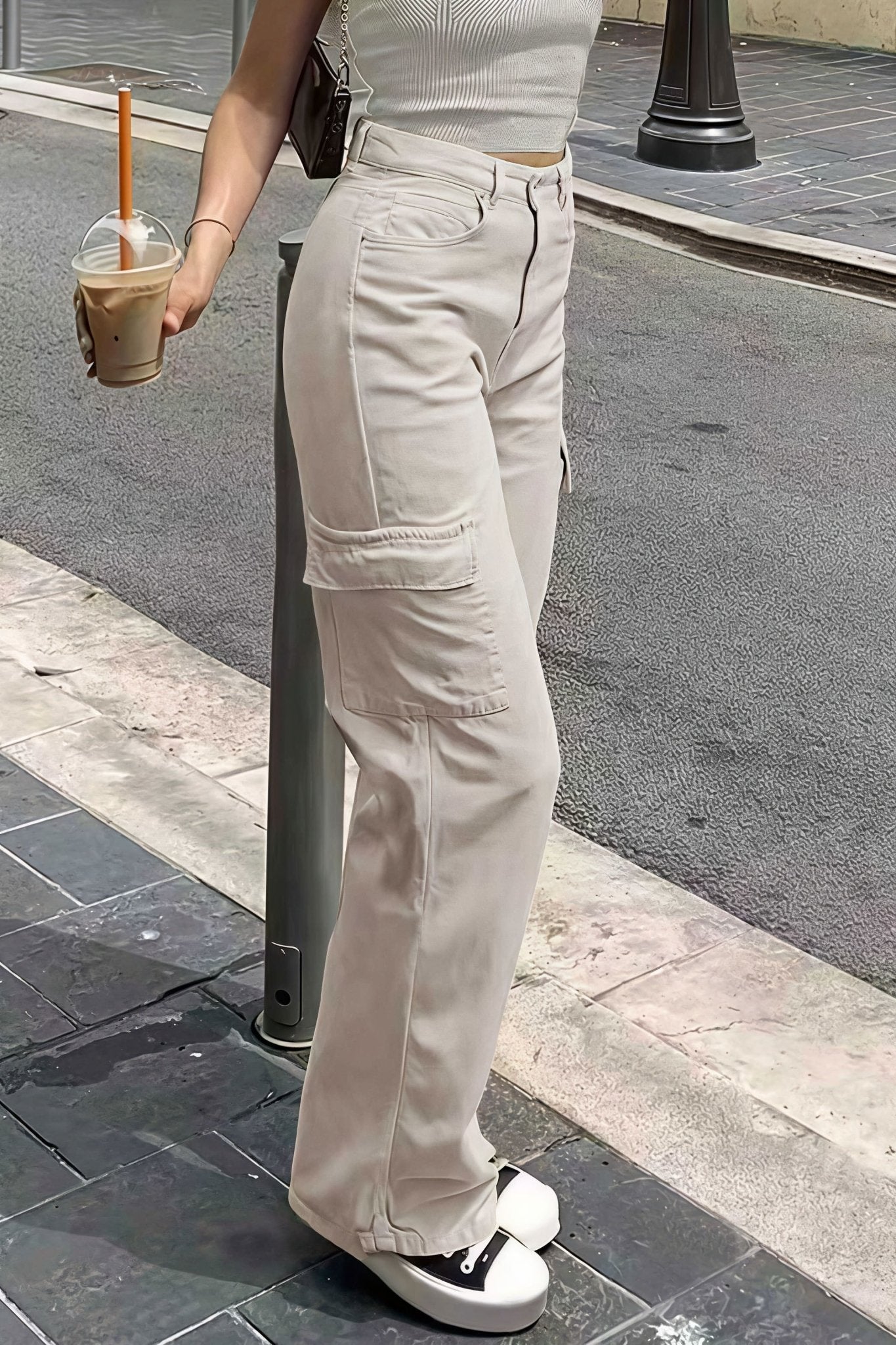 Pantalon droit cargo Sara à poches