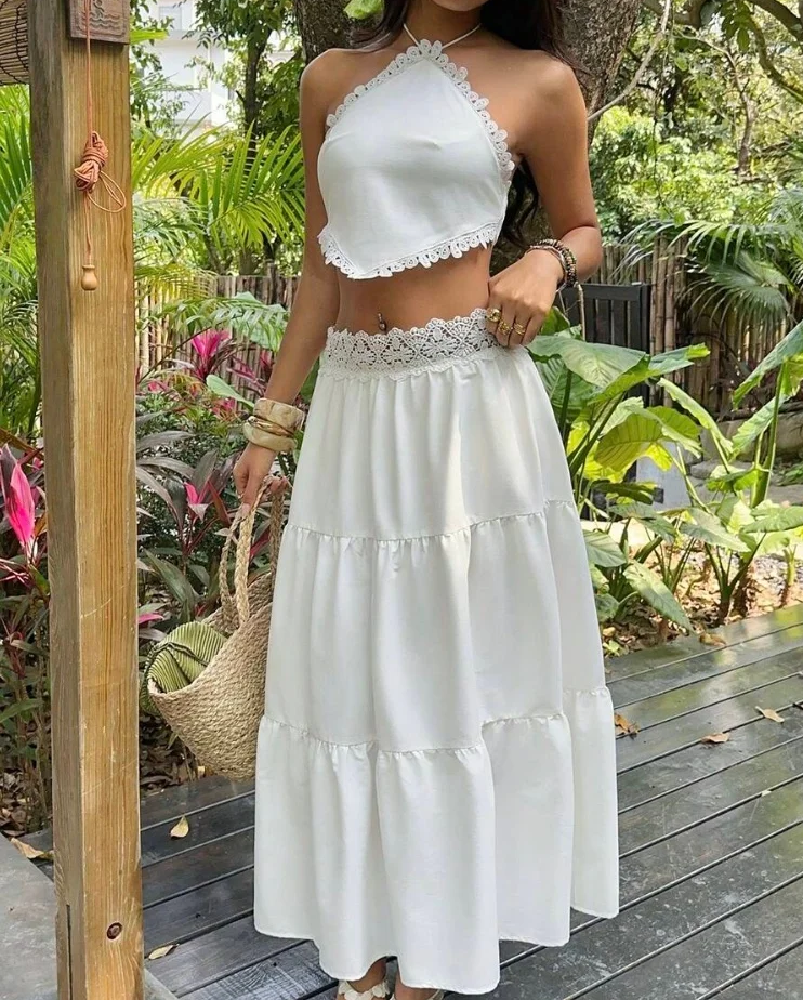 Ensemble jupe superposée à dentelle et col licou Lena