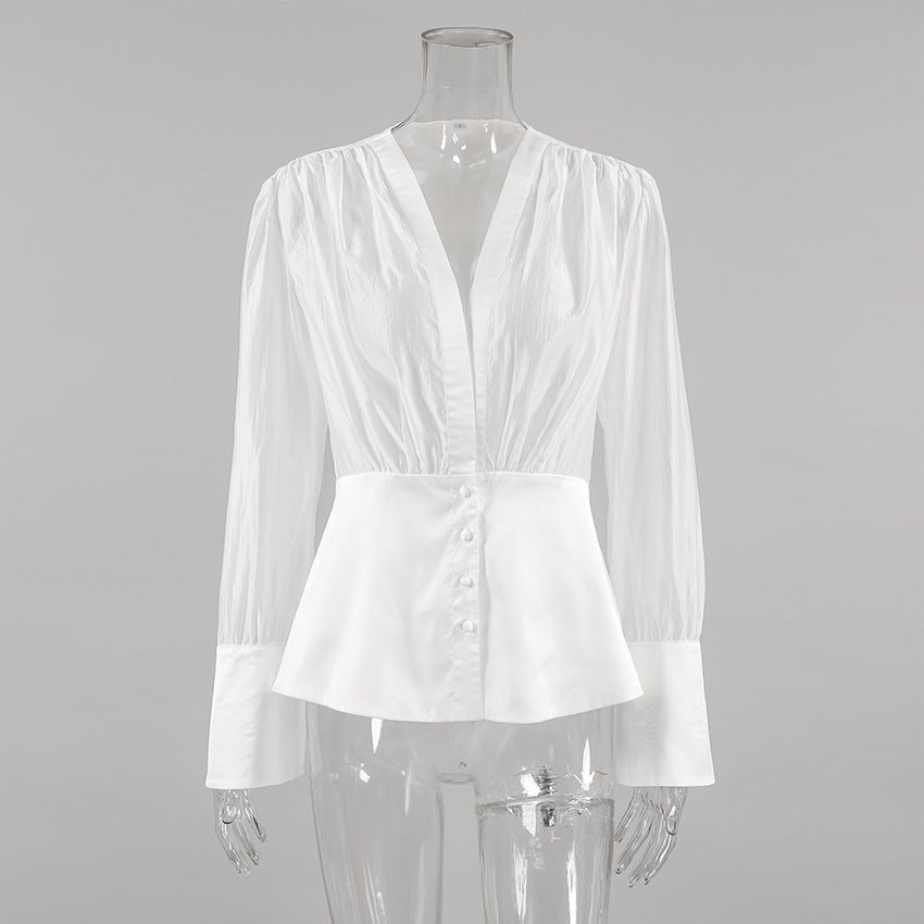 Blouse transparente Lydia à boutons et décolleté profond
