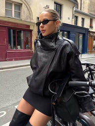 Veste Bianca Asymétrique à Poches et Boutons