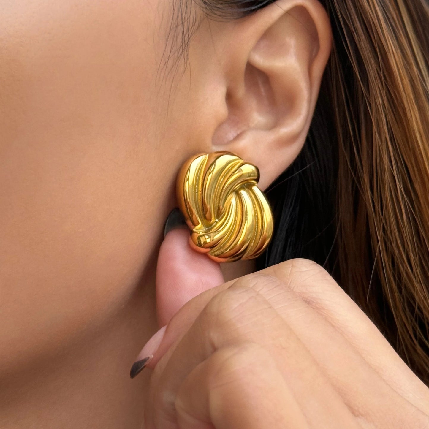 ZEYA - Camille Twist Earrings