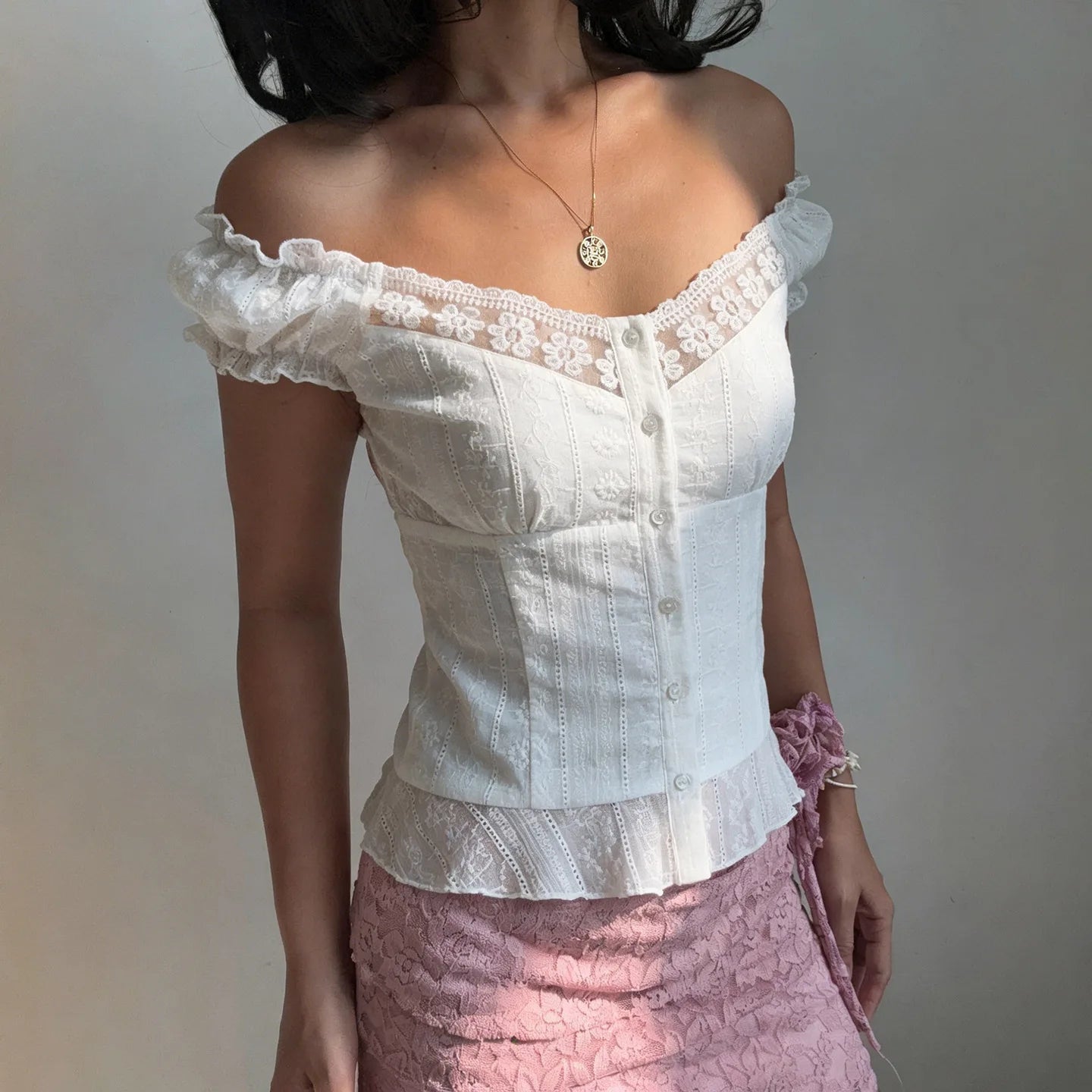 ZEYA - Diandra French Lace Puff Sleeve Blouse