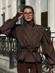 Trench-coat court Francine