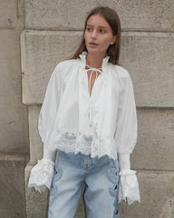 Blouse Gloria brodée avec dentelle