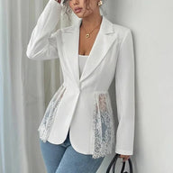 Blazer ajusté à panneaux de dentelle Inga