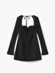 Robe courte Jane avec détails en dentelle