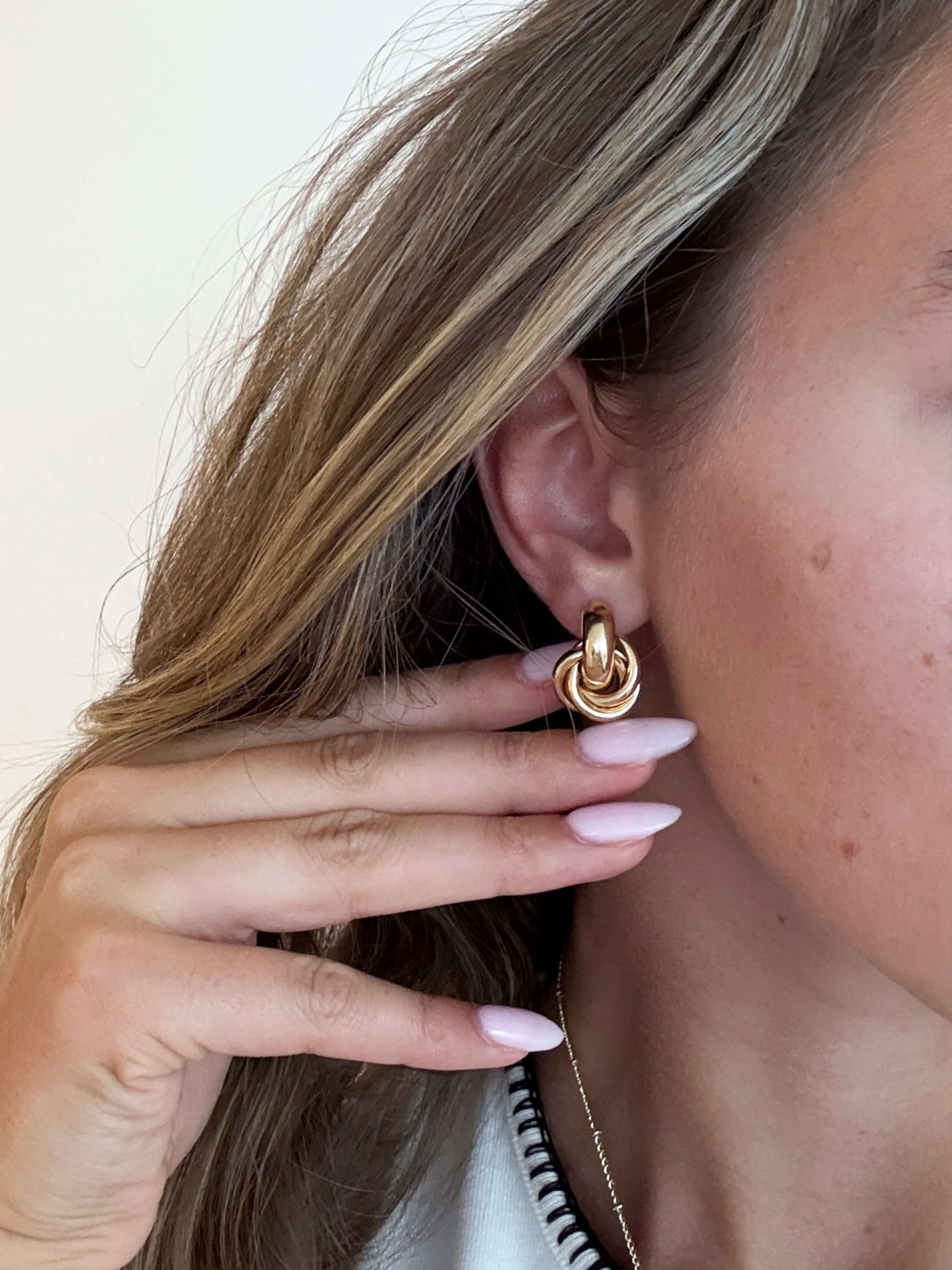 ZEYA - Knot Earrings