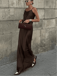 Robe longue en satin dos nu Leandra