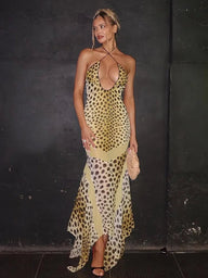 Lily.robe.longue.halter.imprimé.léopard