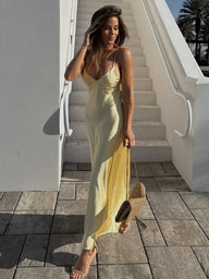 Robe maxi dos nu en satin Liora