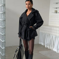 Trench-coat court Melody