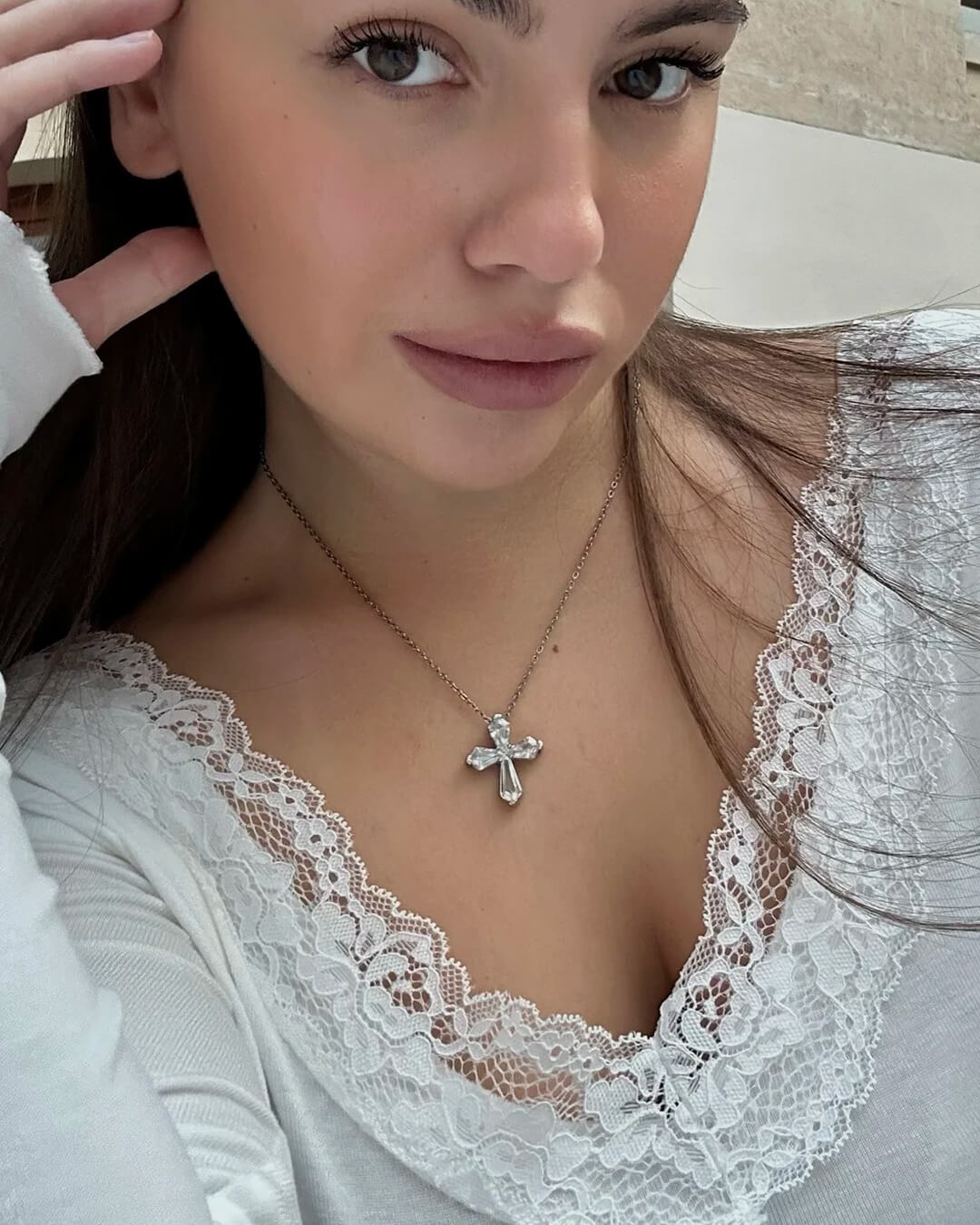 ZEYA - Sienna V - Neck Lace Top