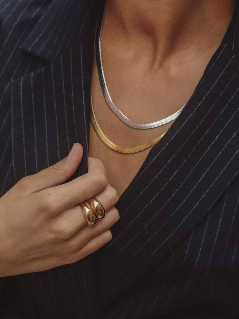 ZEYA - Sleek Necklace