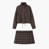 Tessa. Veste à carreaux et mini-jupe assortie